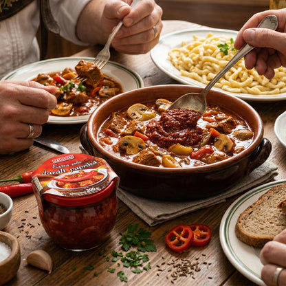 Kalocsai Ungarische Paprikapaste Extra scharf 200g – Original Darált Extra Erös Paprikamark (g.U.) | Intensive Scharfe Würzpaste aus Kalocsa | Ideal für Gulasch,Saucen & BBQ